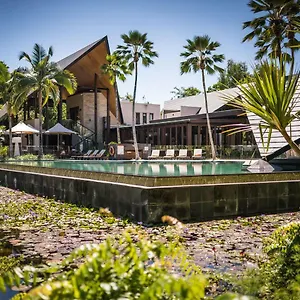 Resort Niramaya And *****