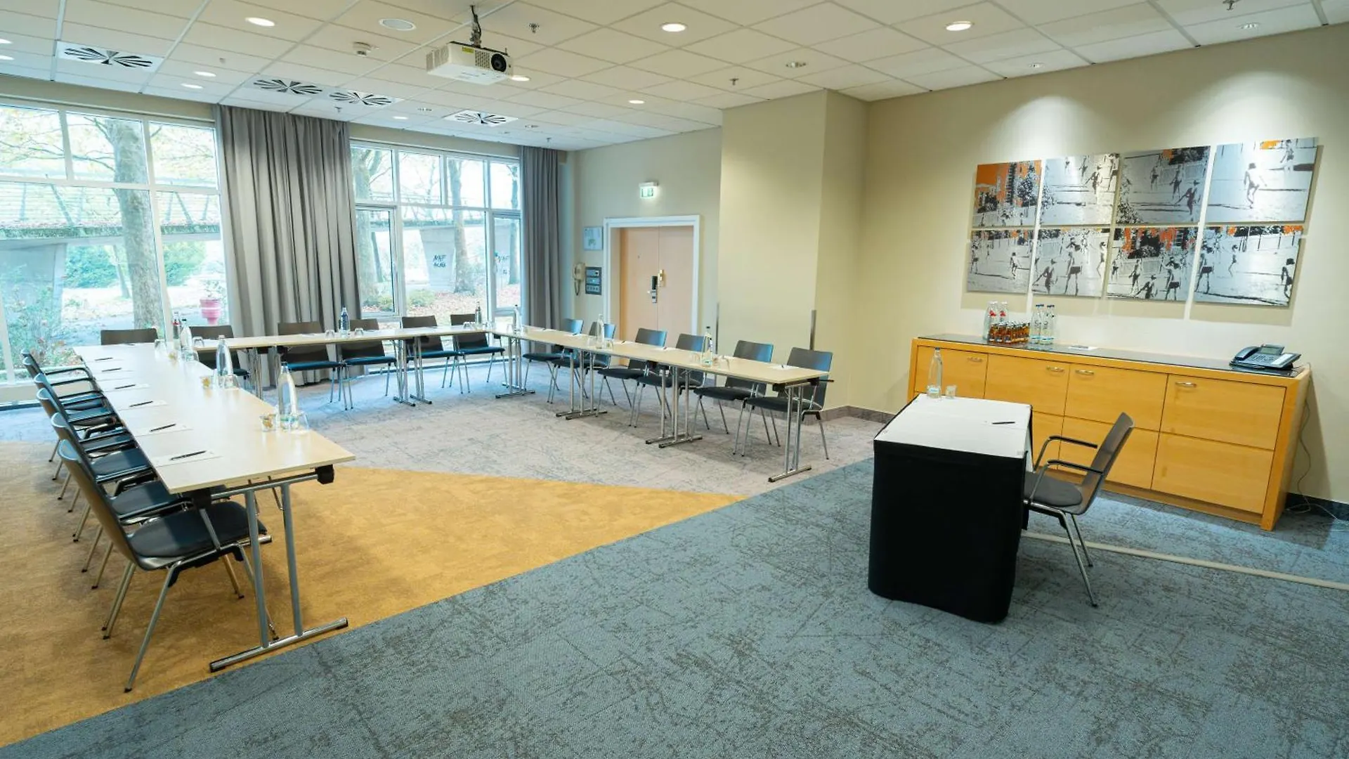 Radisson Blu Hotel Dortmund 4*,  Almanya
